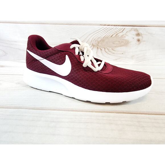 Nike Tanjun 812655-604 Red Running Shoes Sneakers Womens Size 8.5 - Picture 14 of 16